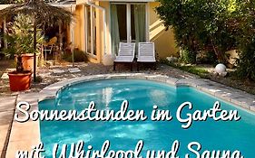 Haus am Pool